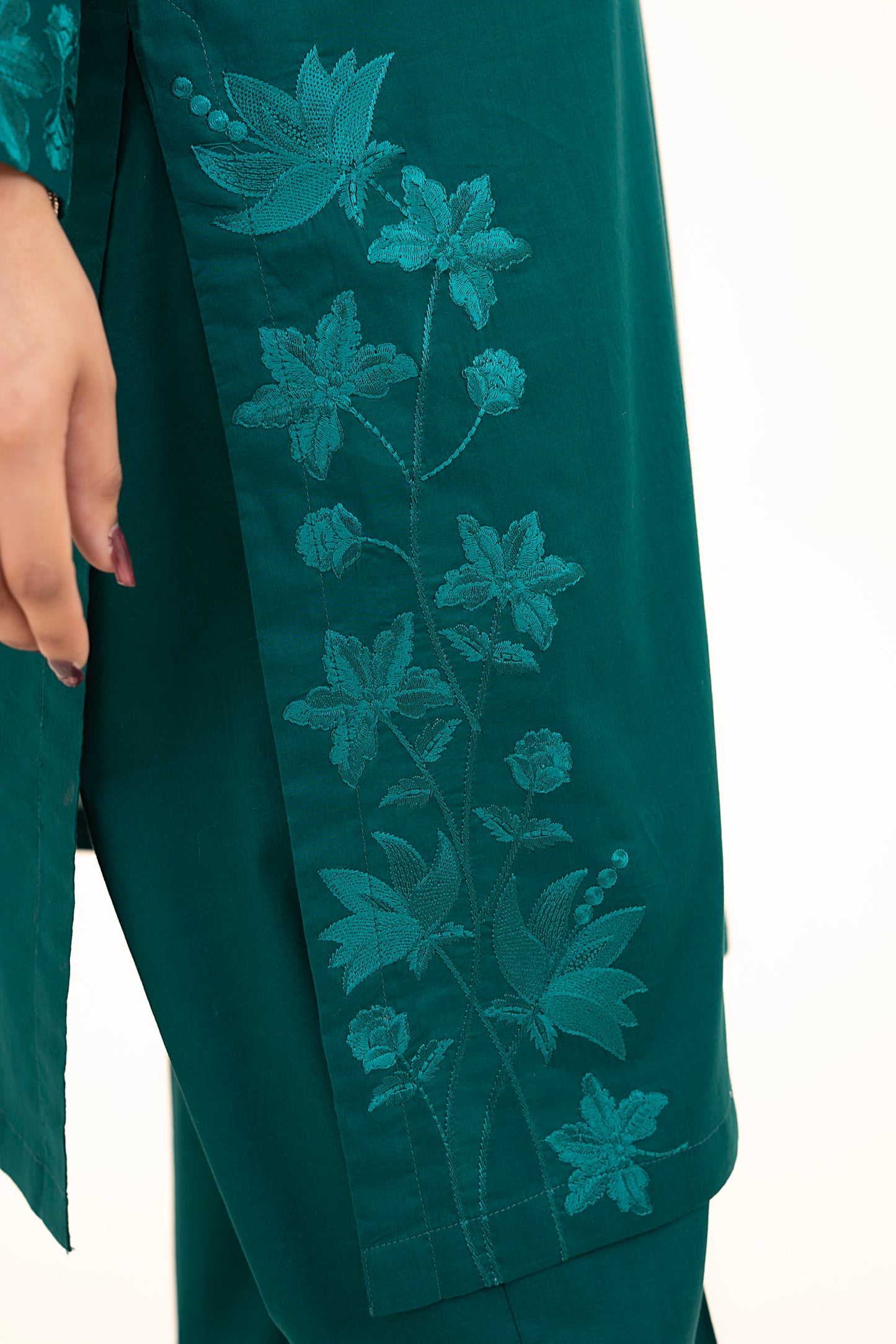 2 PIECE - EMBROIDERED LAWN REGULAR SHIRT WITH BOX TROUSERS - EMERALD GREEN