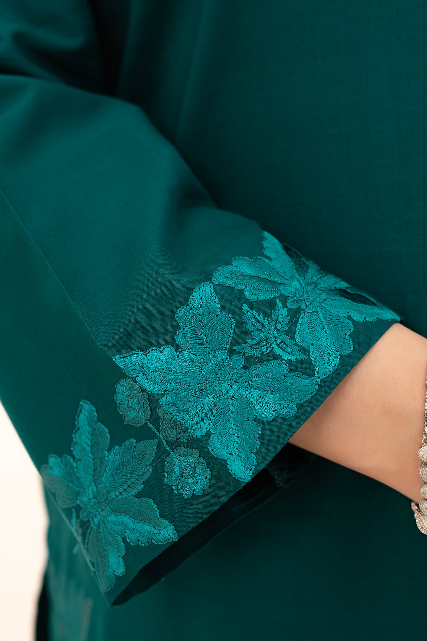 2 PIECE - EMBROIDERED LAWN REGULAR SHIRT WITH BOX TROUSERS - EMERALD GREEN