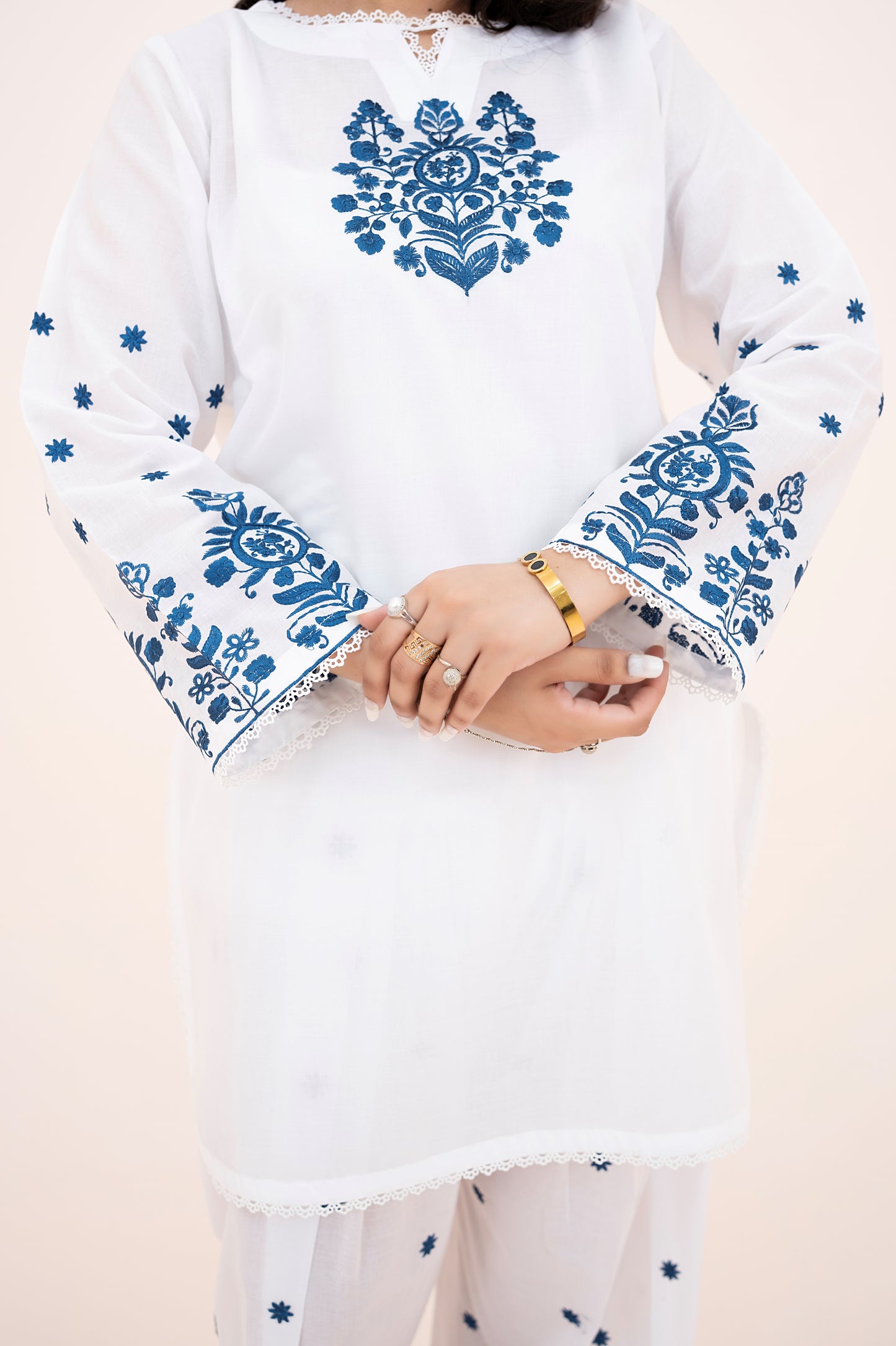 2 PIECE - EMBROIDERED LAWN SHORT SHIRT WITH FARSHI SHALWAR - WHITE