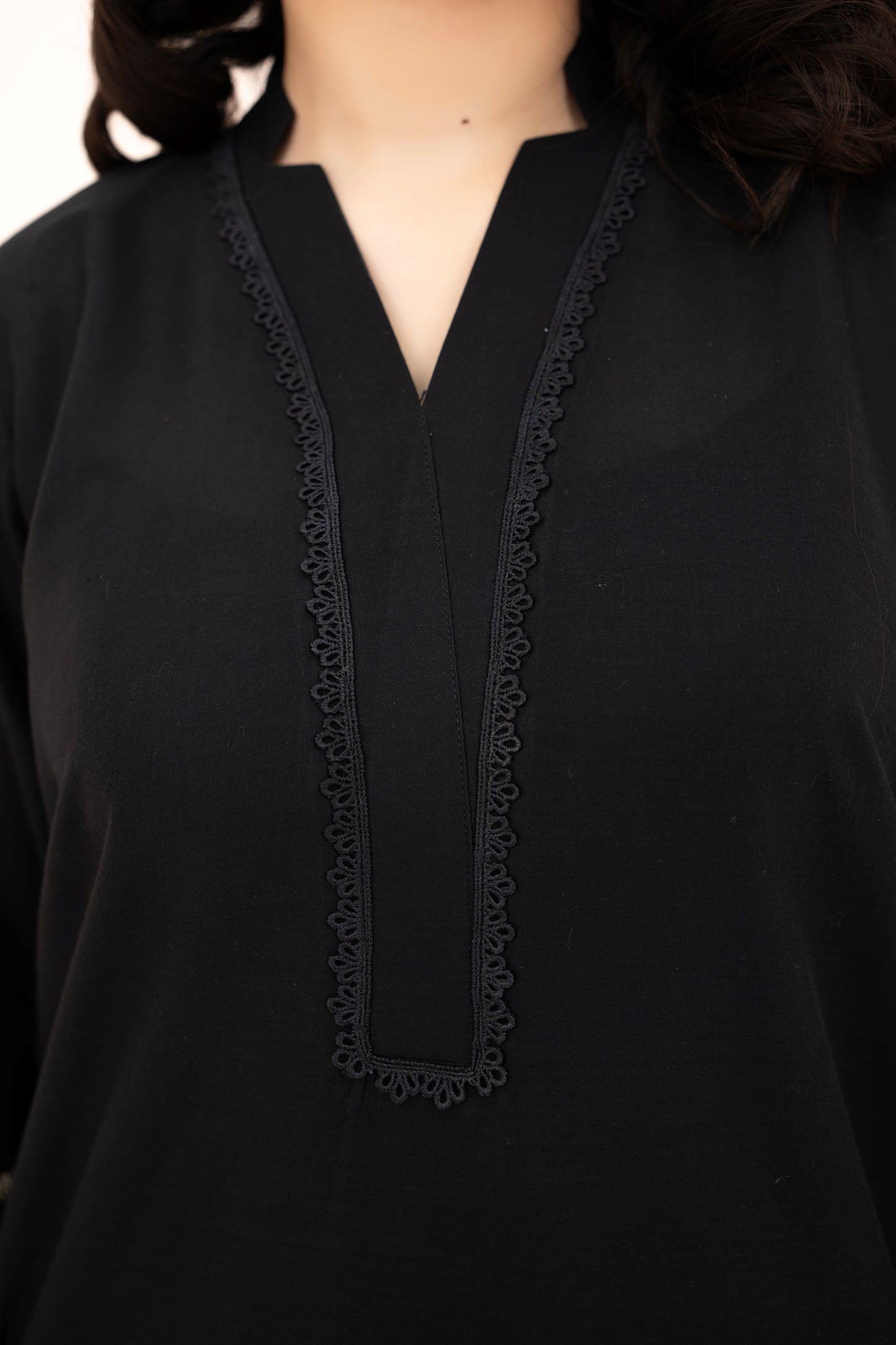 2 PIECE - EMBROIDERED LAWN SHORT SHIRT WITH FARSHI SHALWAR - BLACK